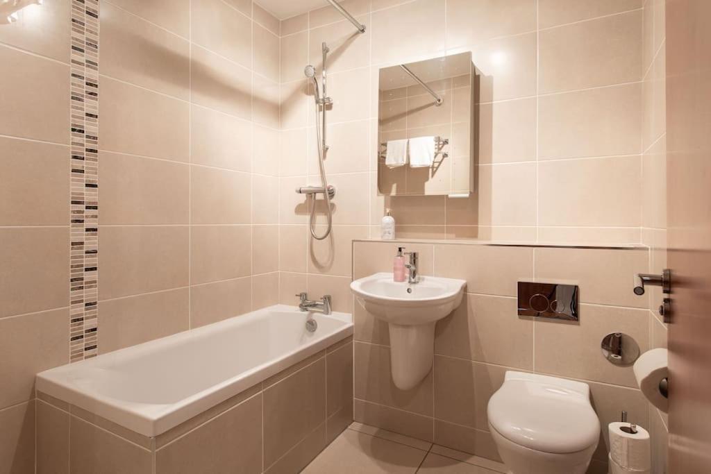 Best City Centre Luxurious Home Free Parking Μπέλφαστ Εξωτερικό φωτογραφία