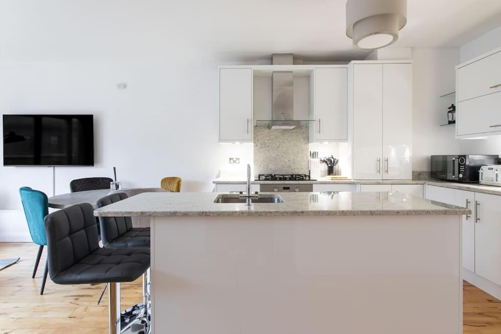 Best City Centre Luxurious Home Free Parking Μπέλφαστ Εξωτερικό φωτογραφία